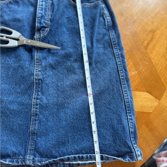 Vintage 80s Calvin Klein Denim pencil skirt - Picture 9 of 10